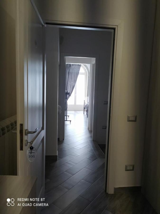 Casa Vacanza Diana อาโญเน ภายนอก รูปภาพ