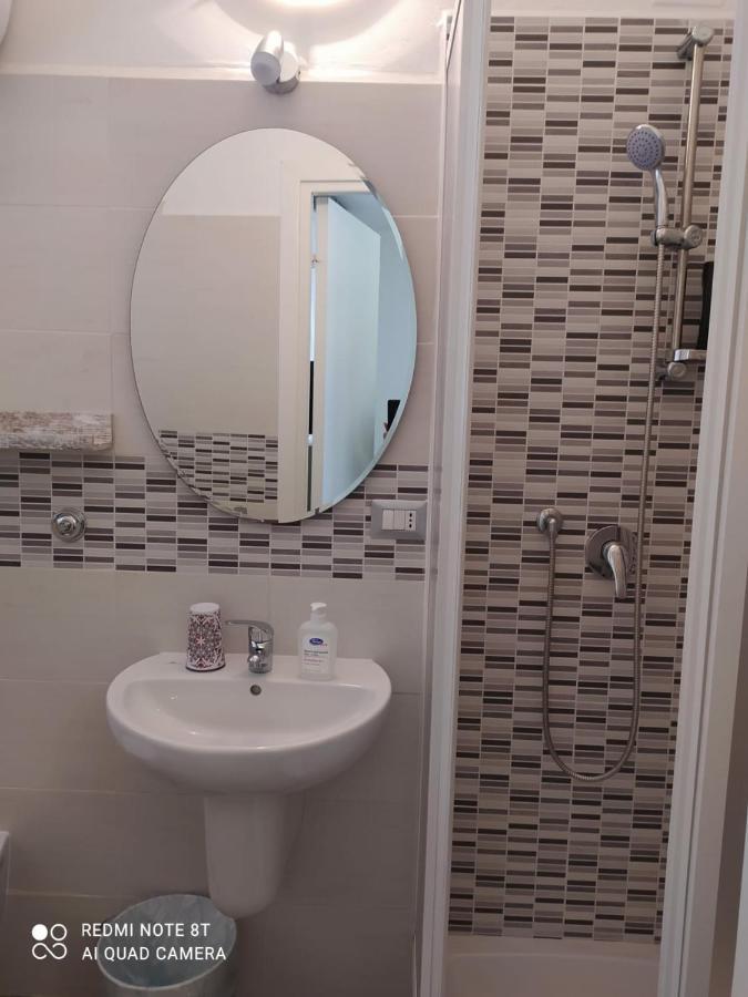 Casa Vacanza Diana อาโญเน ภายนอก รูปภาพ